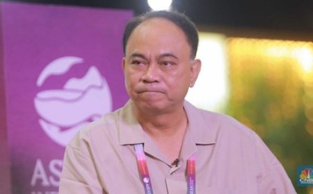 Menkominfo Buka Suara Soal Sosok Bandar Judi Online Inisial T