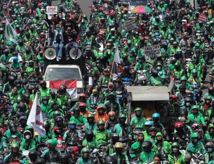 Netizen Asia Support Makanan dan Obat via App untuk Ojol Indonesia